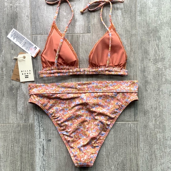 🔥🔥BILLABONG - CHASE THE SUN DOUBLE RUCHED TRIANGLE MAUI BIKINI SET🔥🔥 - Picture 10 of 10